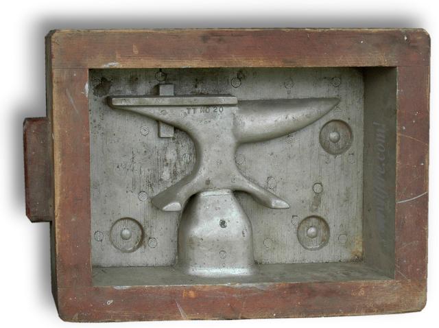 Anvil foundry mold box
